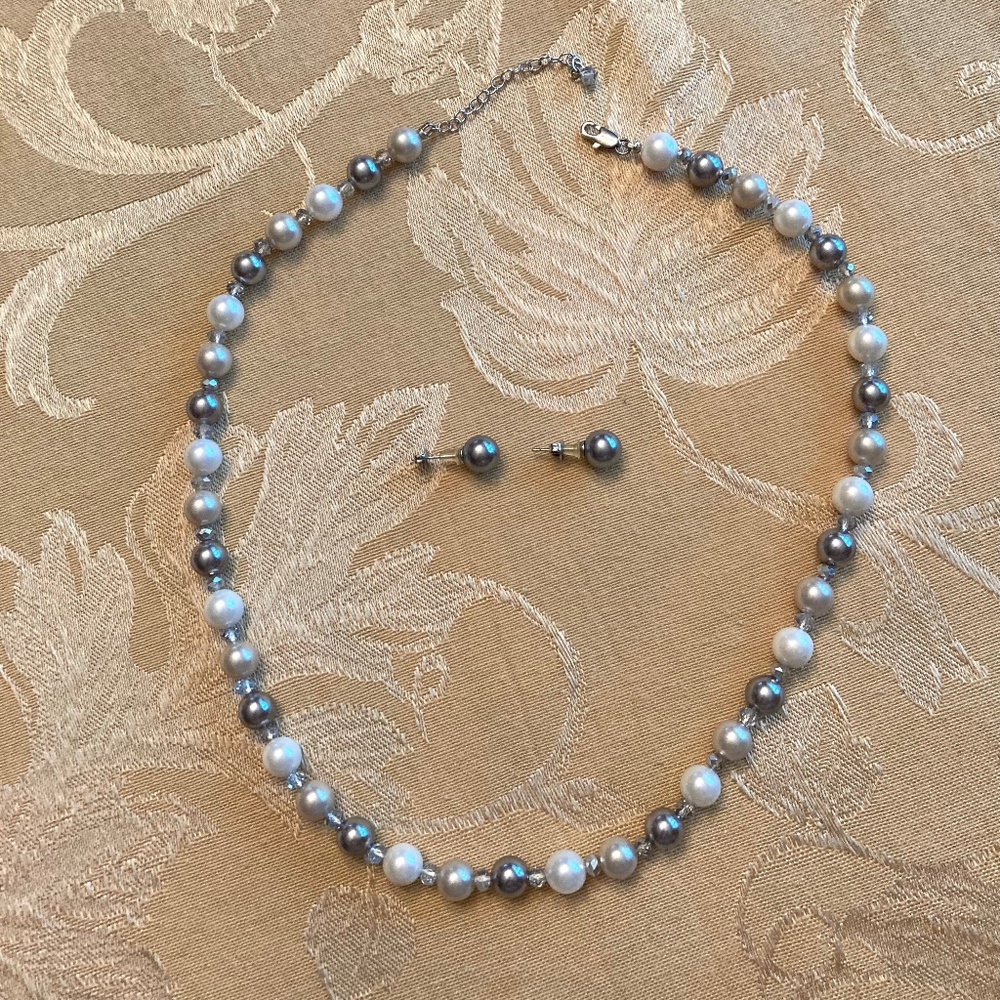 Mother of Pearl Necklace and Earrings Set